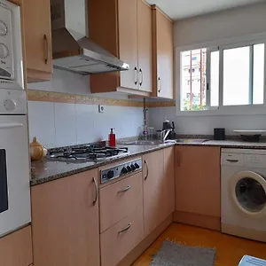 Con Piscina Terraza Y Pista De Tenis Apartamento